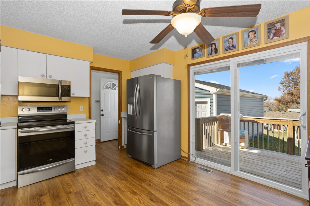 8418 Ridgeview Drive