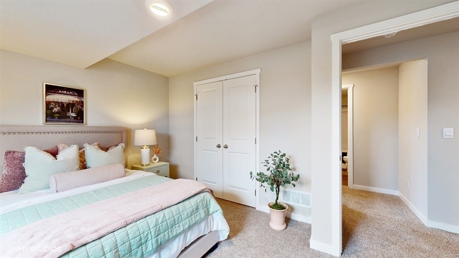 1272 NW Williamsburg Lane