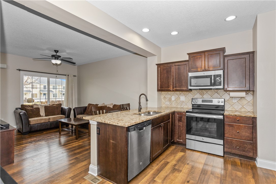 1156 SE Williams Court