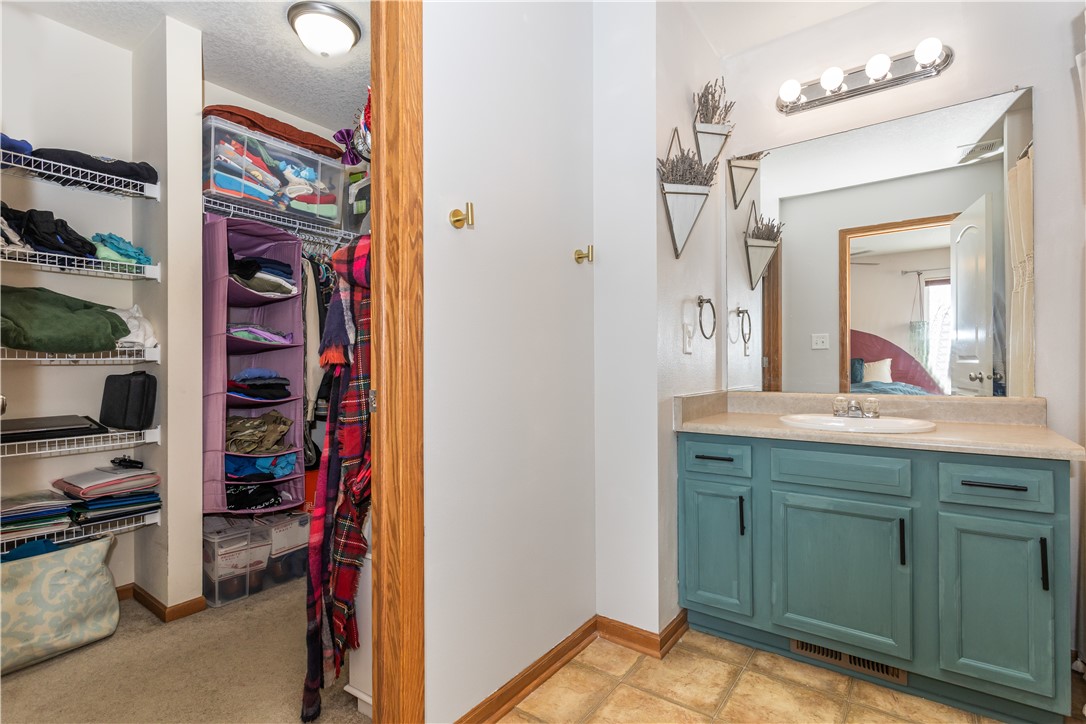 4507 SW Somersby Boulevard