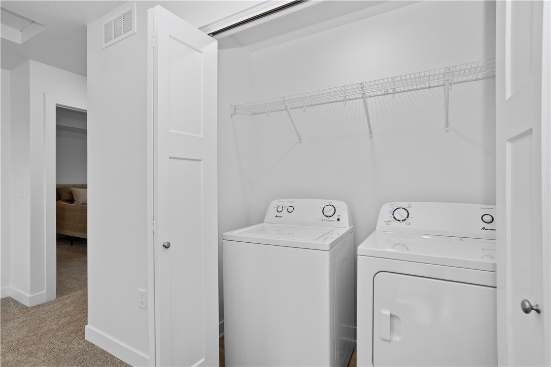 275 NW Waverly Drive