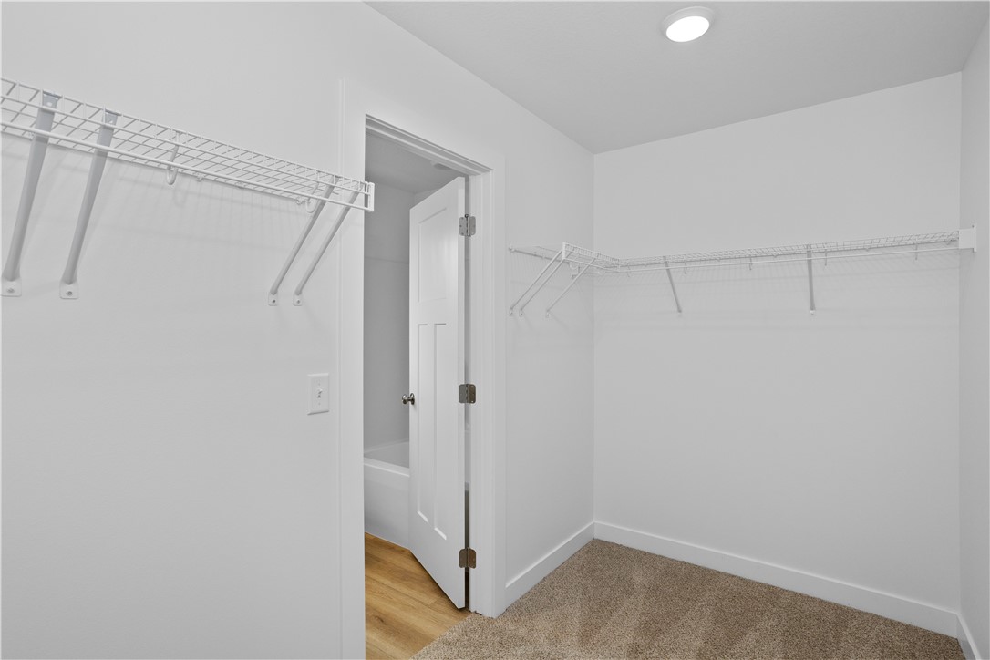 275 NW Waverly Drive