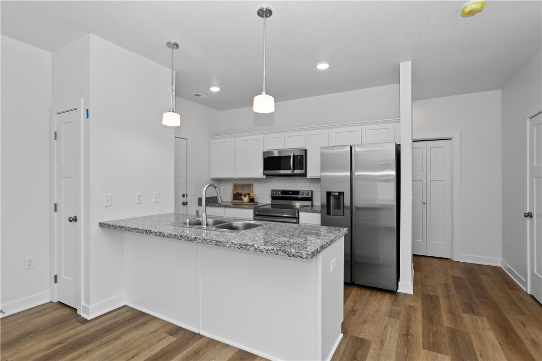 274 NW Waverly Drive