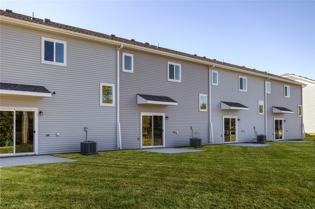 270 NW Waverly Drive