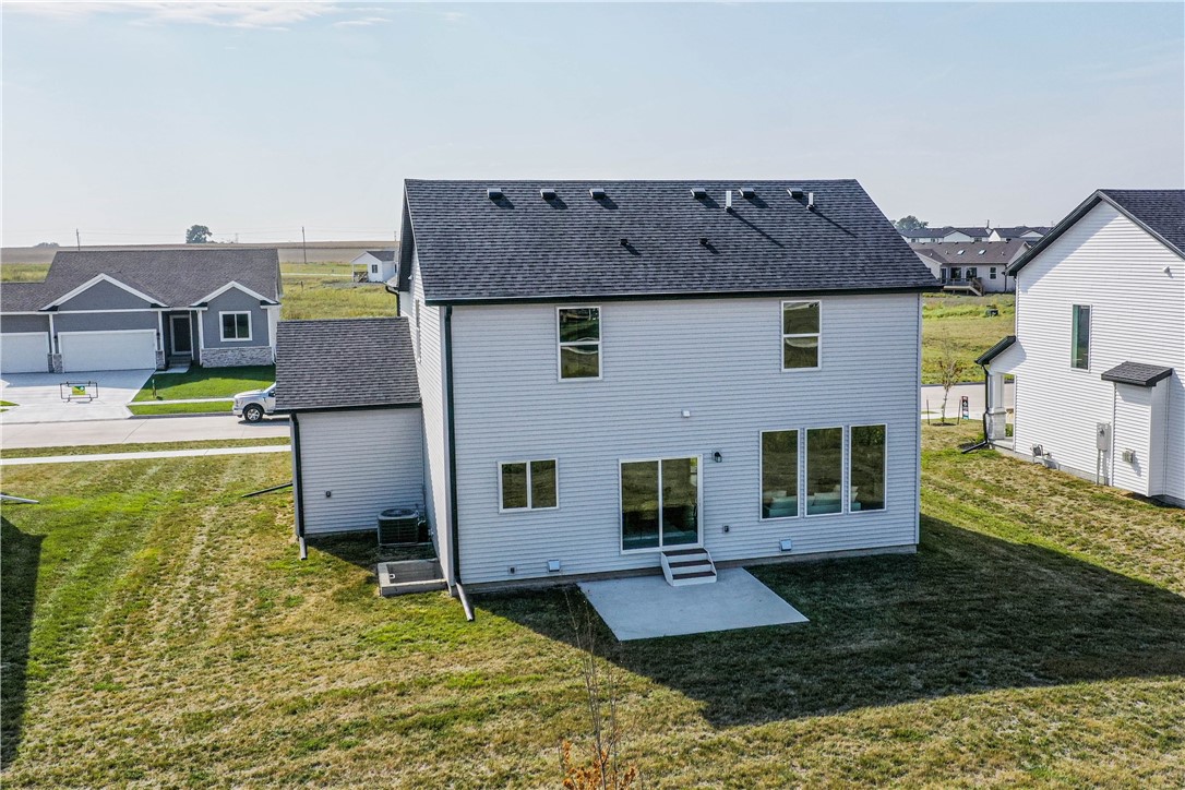 205 Creekside Drive SW