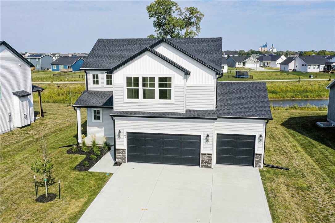 205 Creekside Drive SW