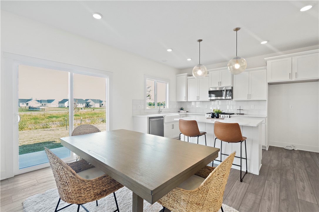 205 Creekside Drive SW