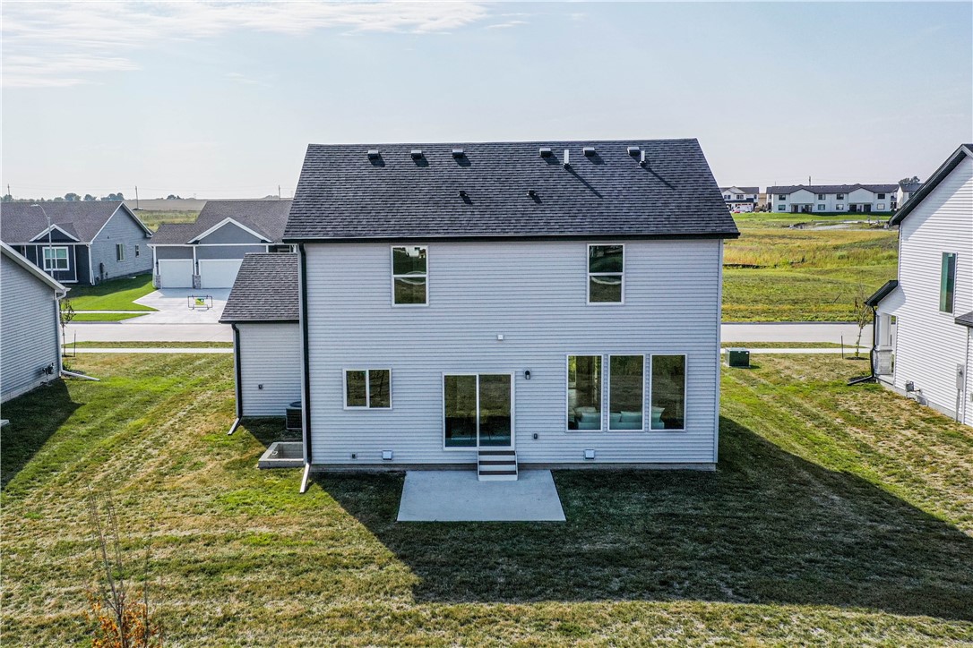 205 Creekside Drive SW