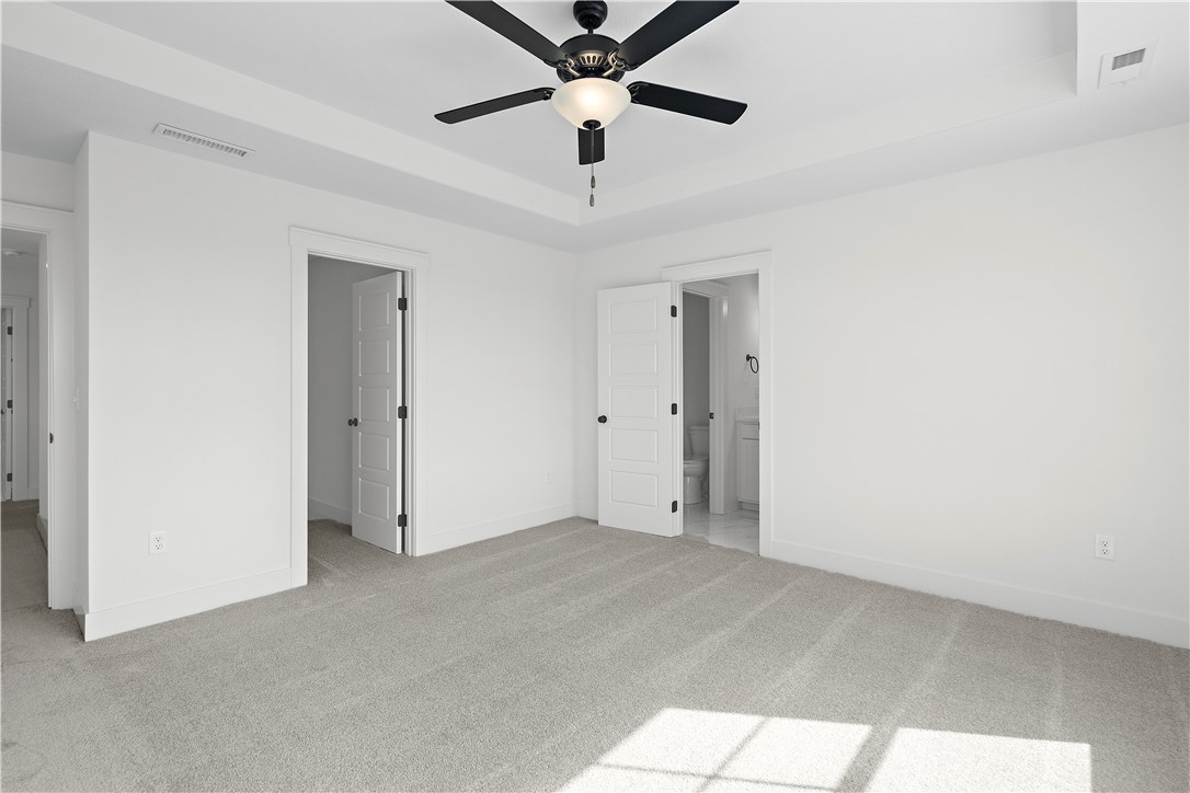 205 Creekside Drive SW