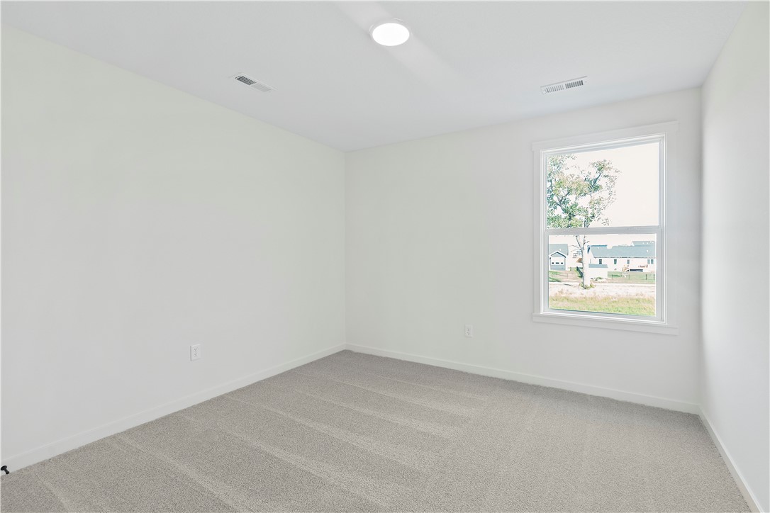 205 Creekside Drive SW