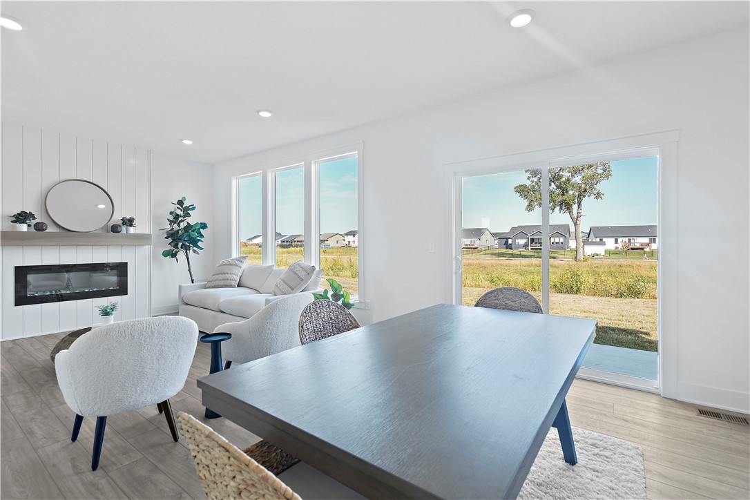 205 Creekside Drive SW