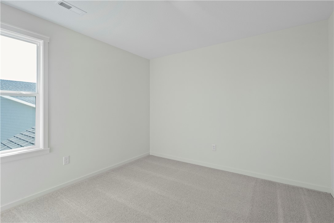 205 Creekside Drive SW