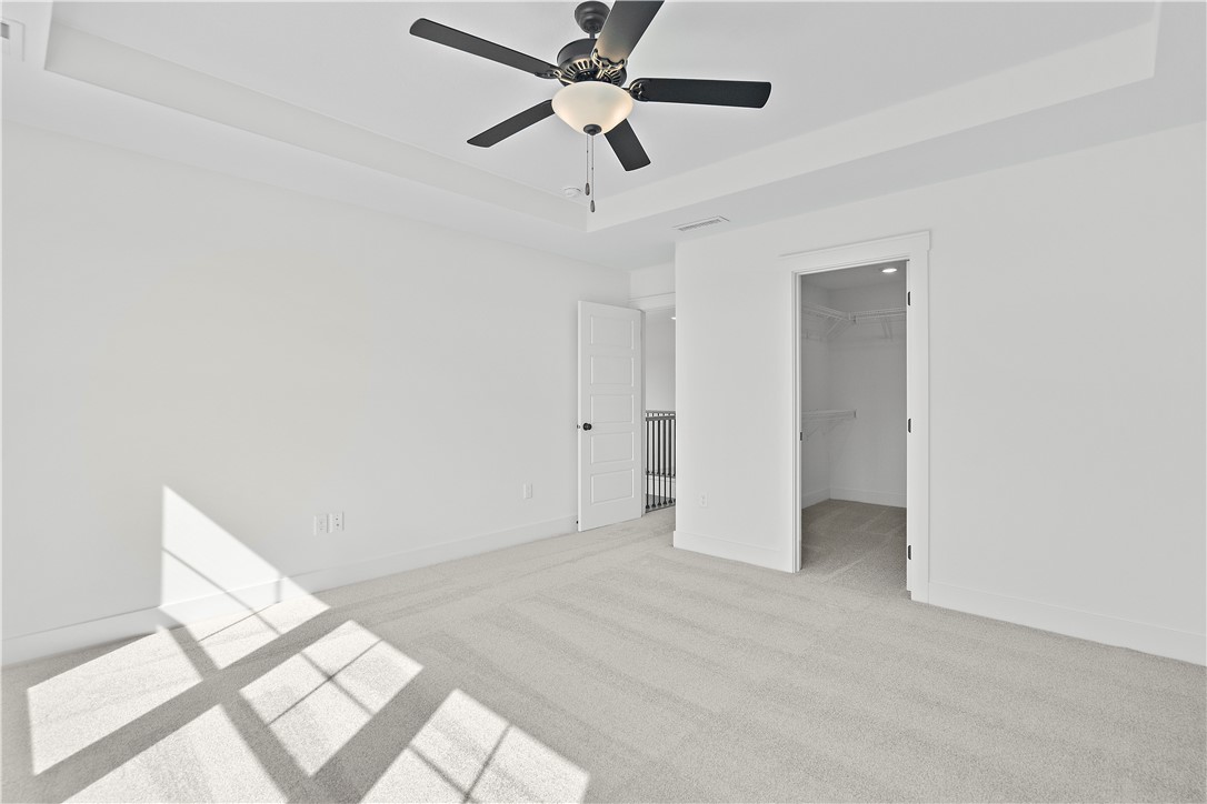 205 Creekside Drive SW