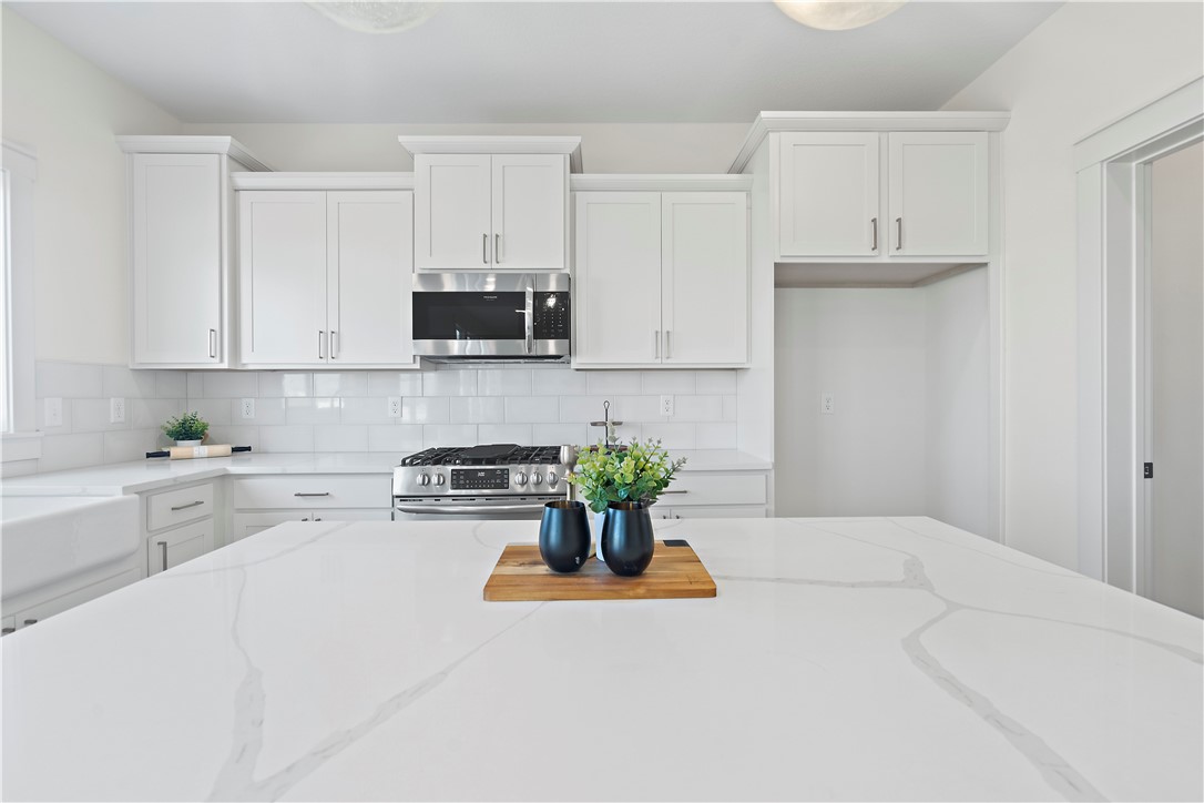 205 Creekside Drive SW