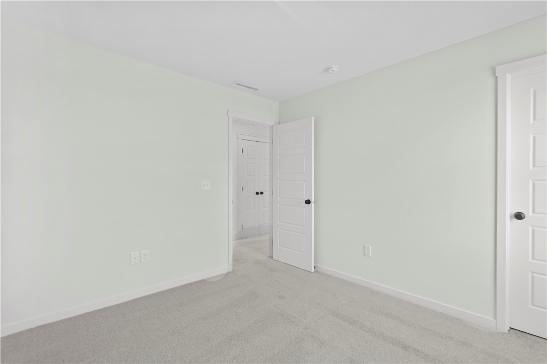 205 Creekside Drive SW