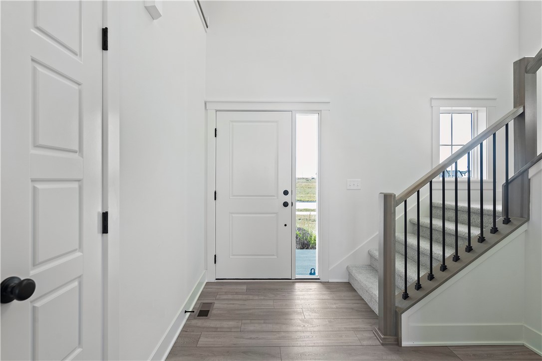 205 Creekside Drive SW