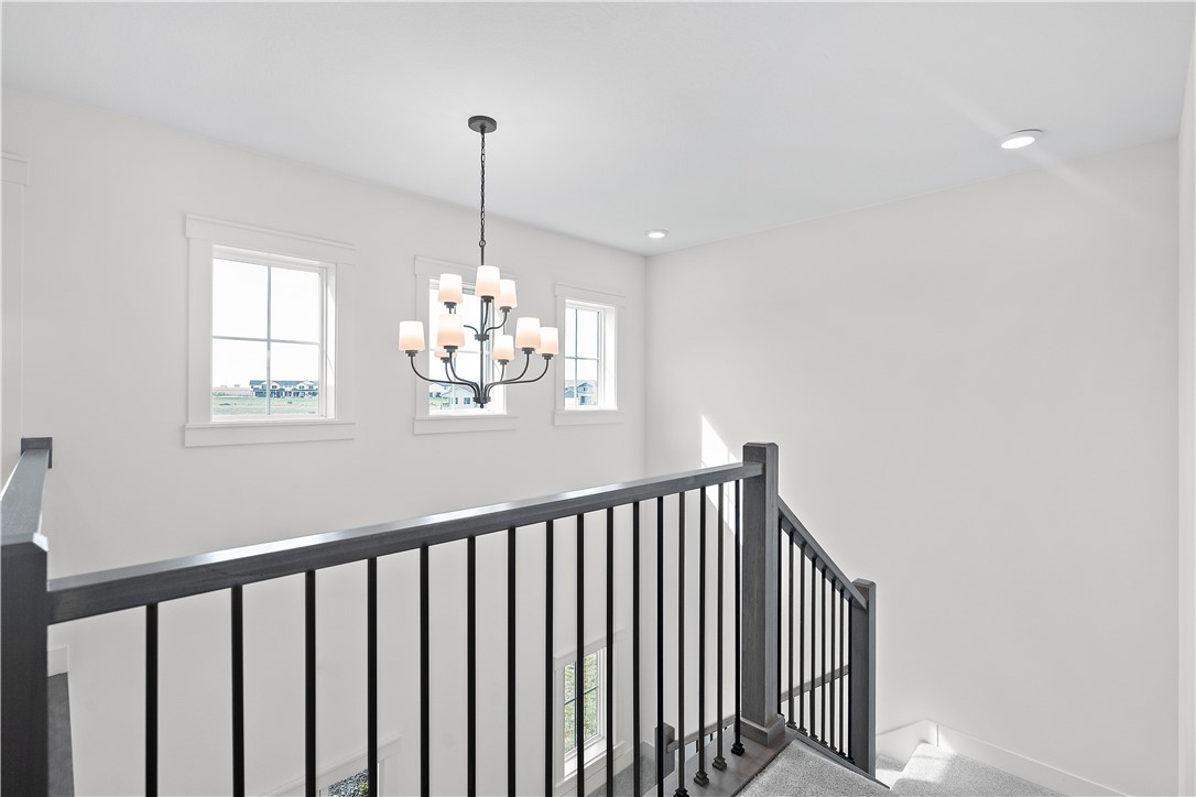 205 Creekside Drive SW