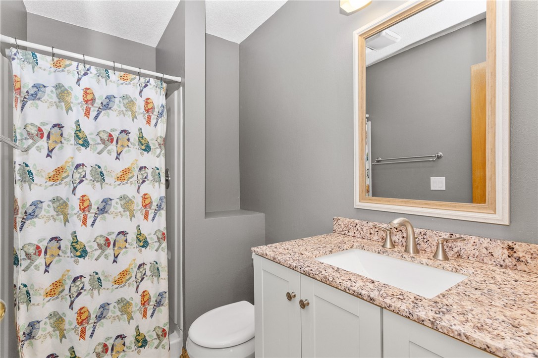 2312 E Caulder Court