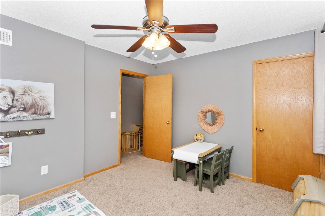 2312 E Caulder Court