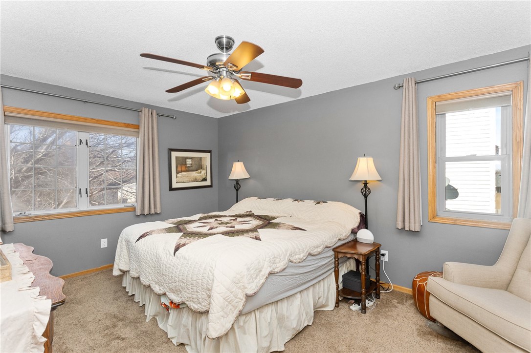 2312 E Caulder Court