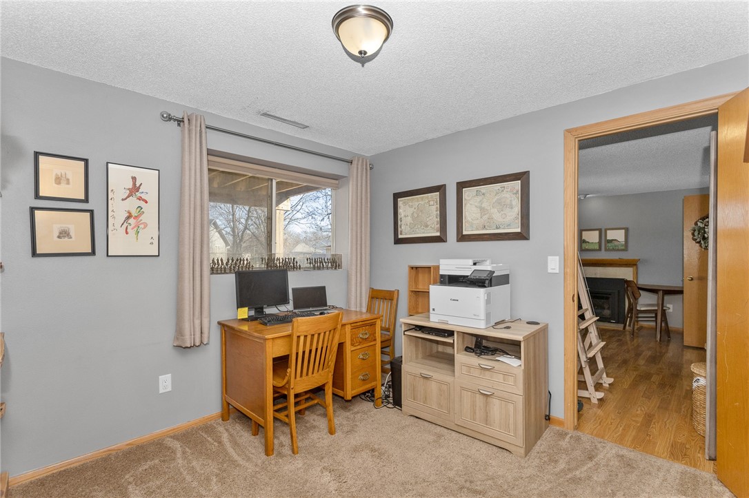 2312 E Caulder Court