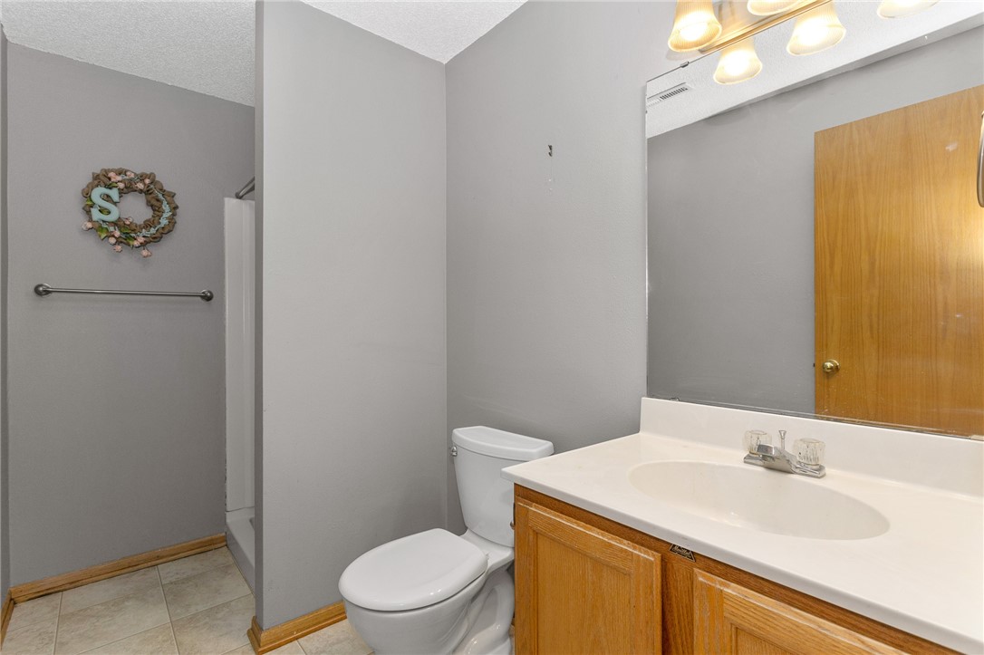 2312 E Caulder Court