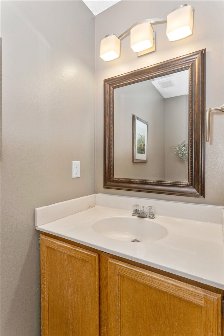 2312 E Caulder Court