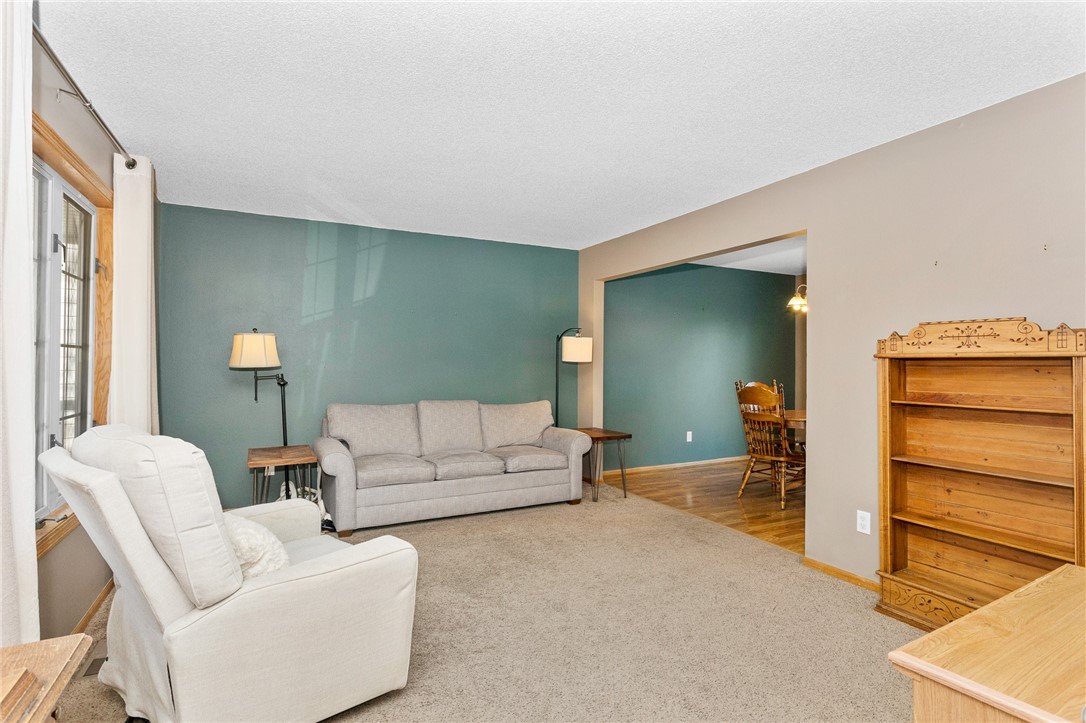 2312 E Caulder Court