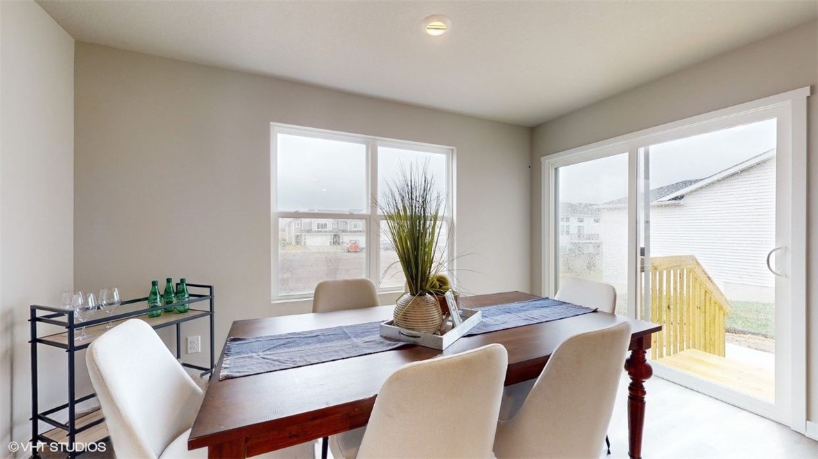 1215 NW Williamsburg Lane