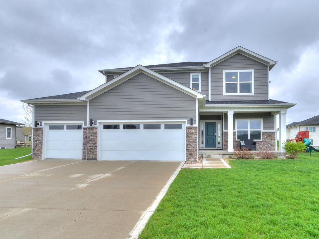 350 NE Wolfpack Drive