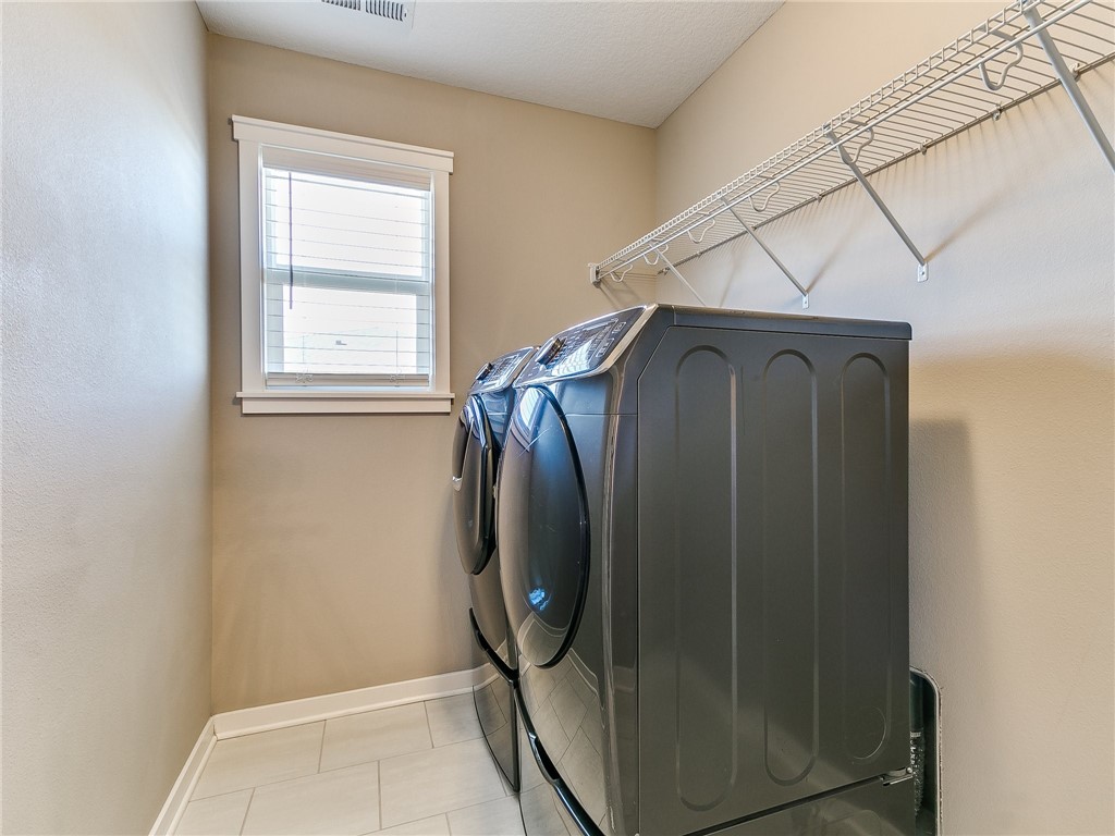 350 NE Wolfpack Drive