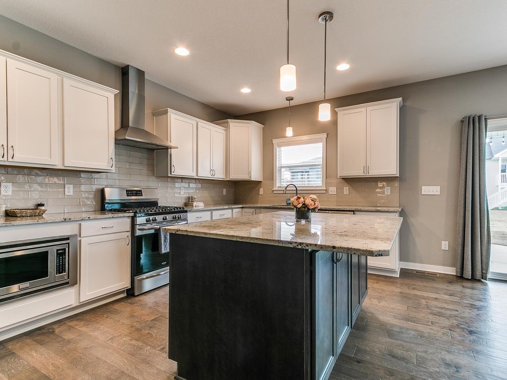 350 NE Wolfpack Drive