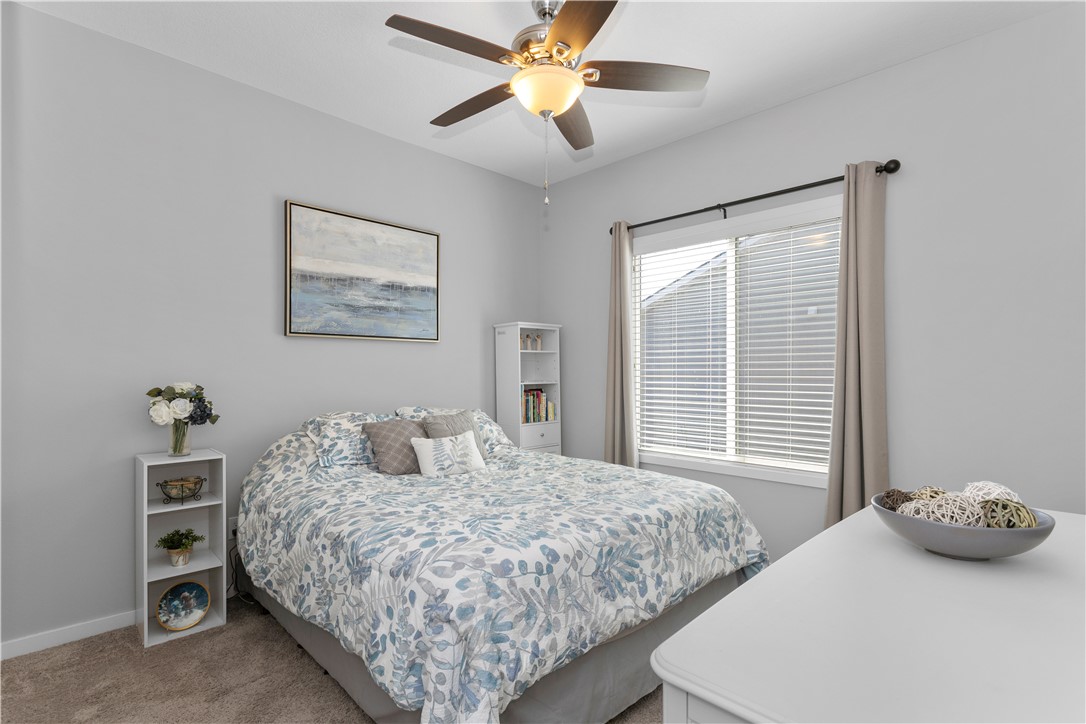 52 SE Pembrooke Lane