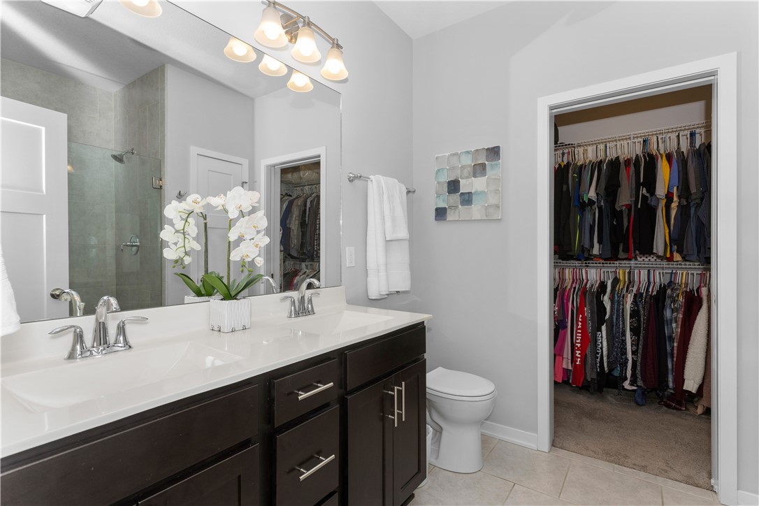 52 SE Pembrooke Lane