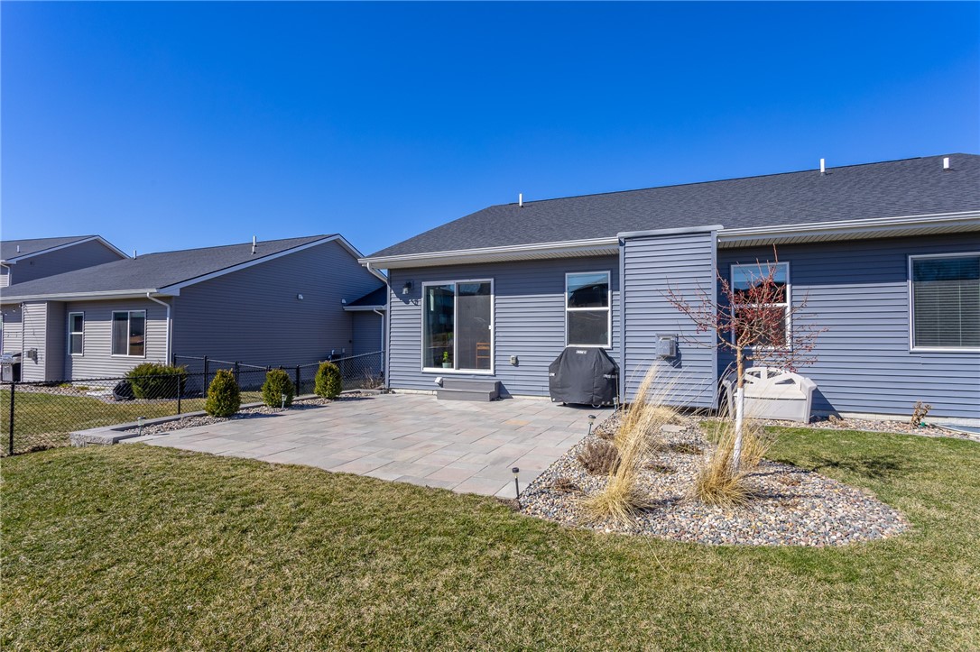 52 SE Pembrooke Lane