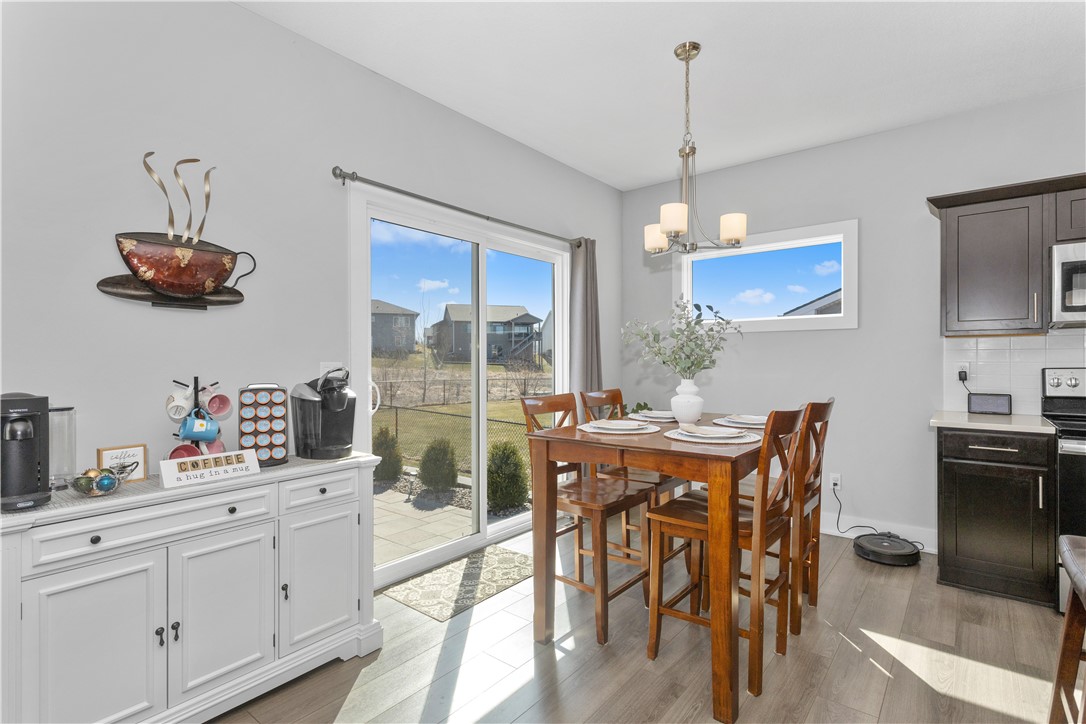 52 SE Pembrooke Lane