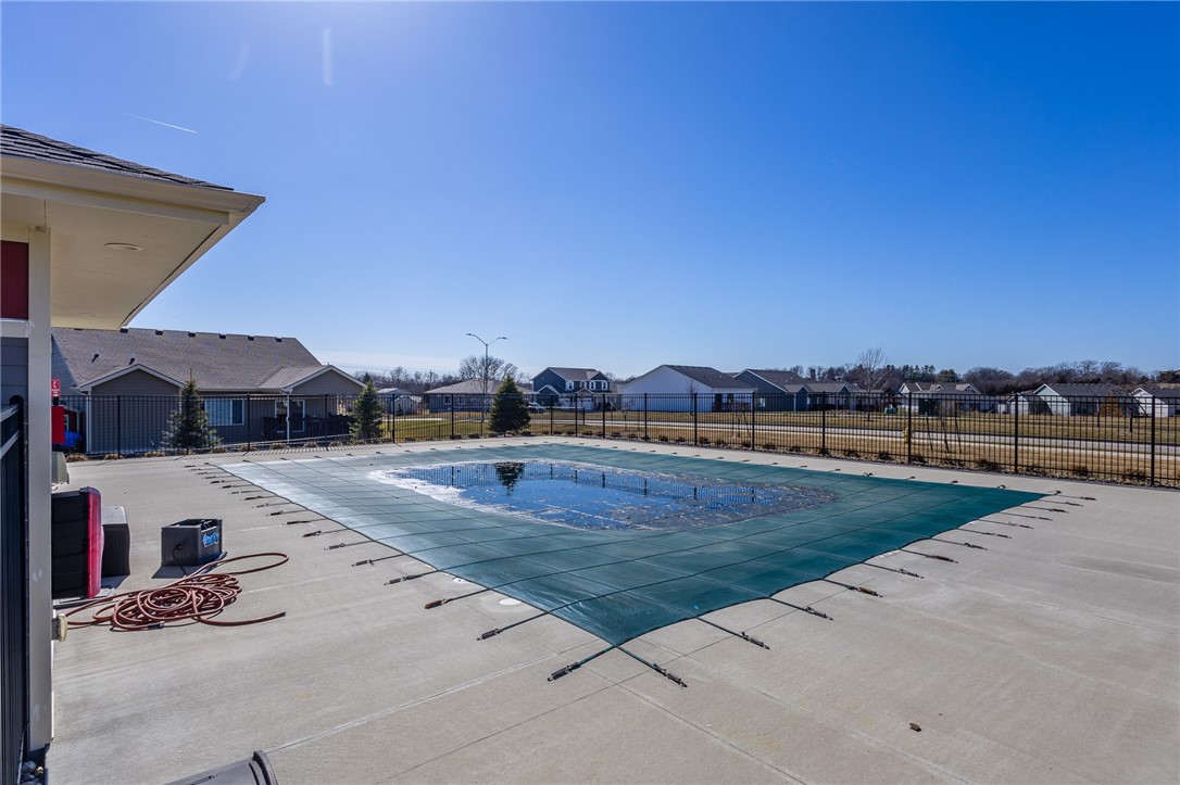 52 SE Pembrooke Lane