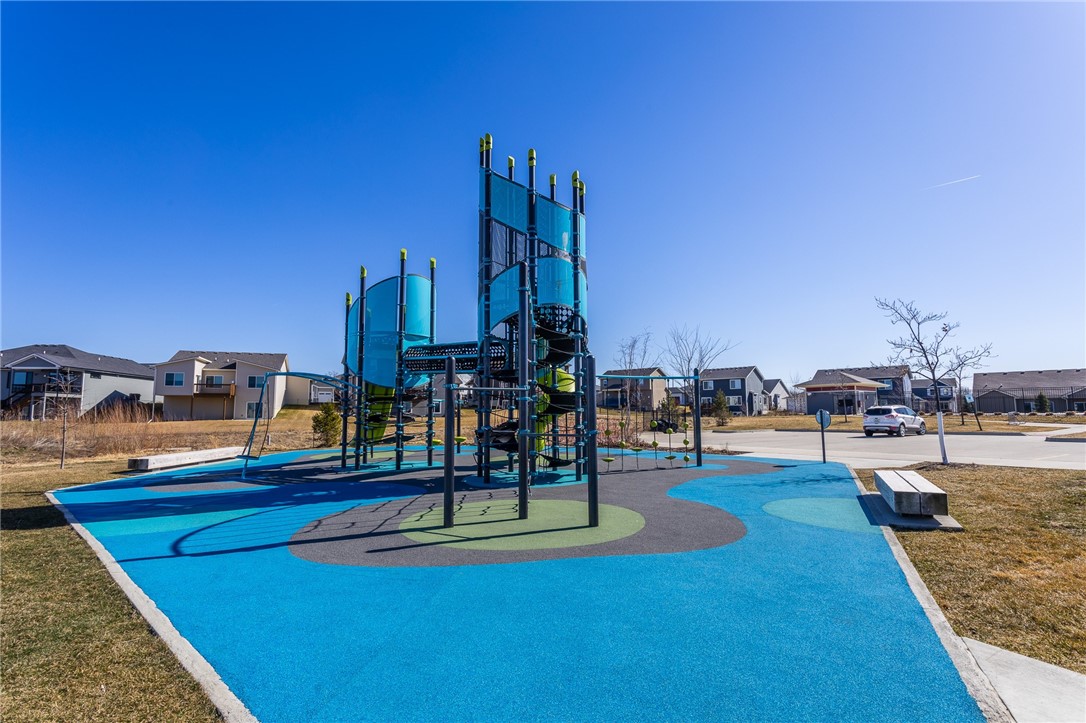 52 SE Pembrooke Lane