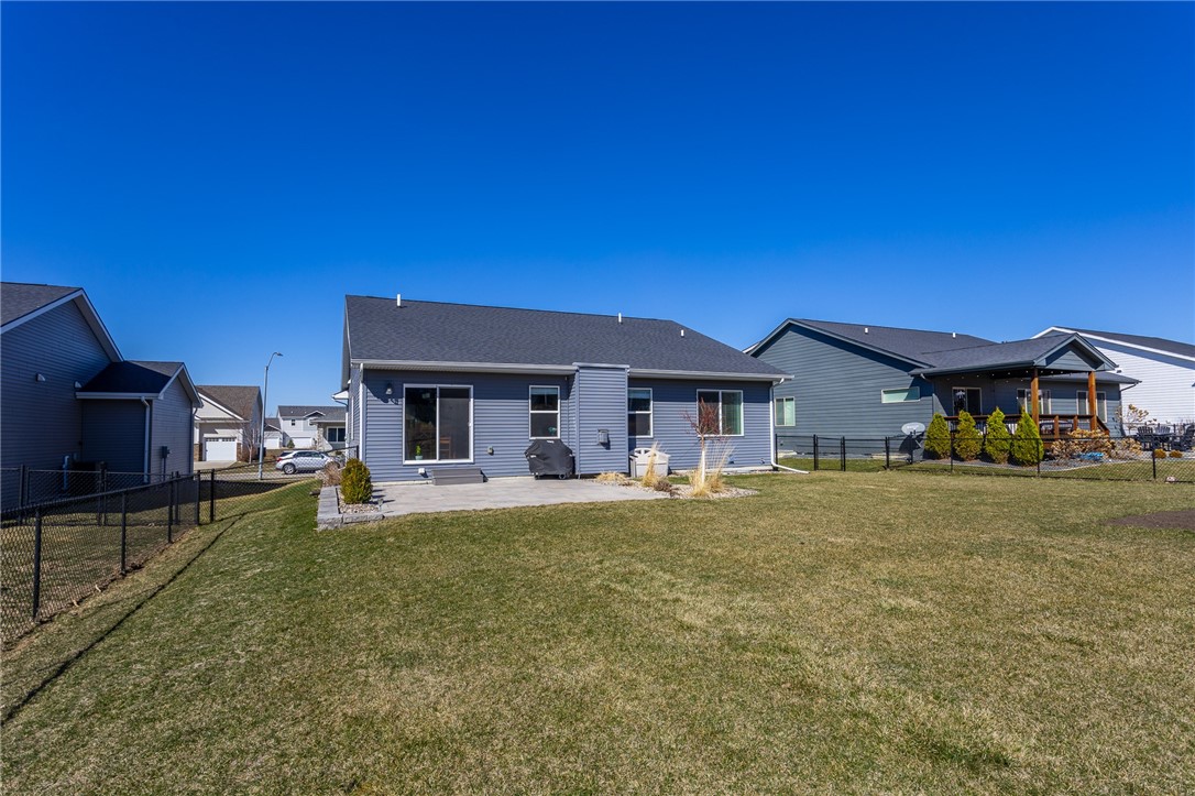 52 SE Pembrooke Lane