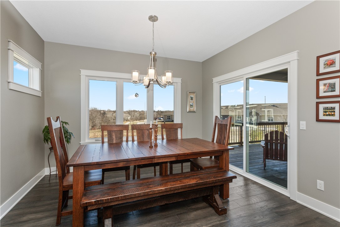 601 NW Somerset Court