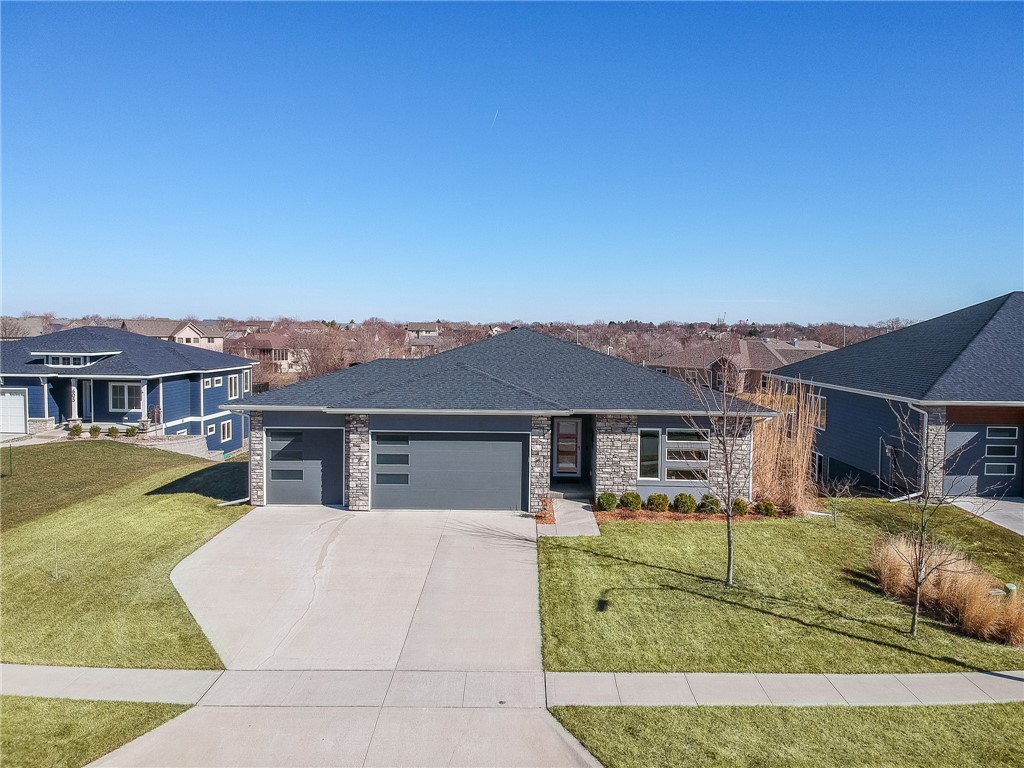 601 NW Somerset Court