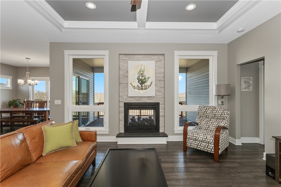 601 NW Somerset Court