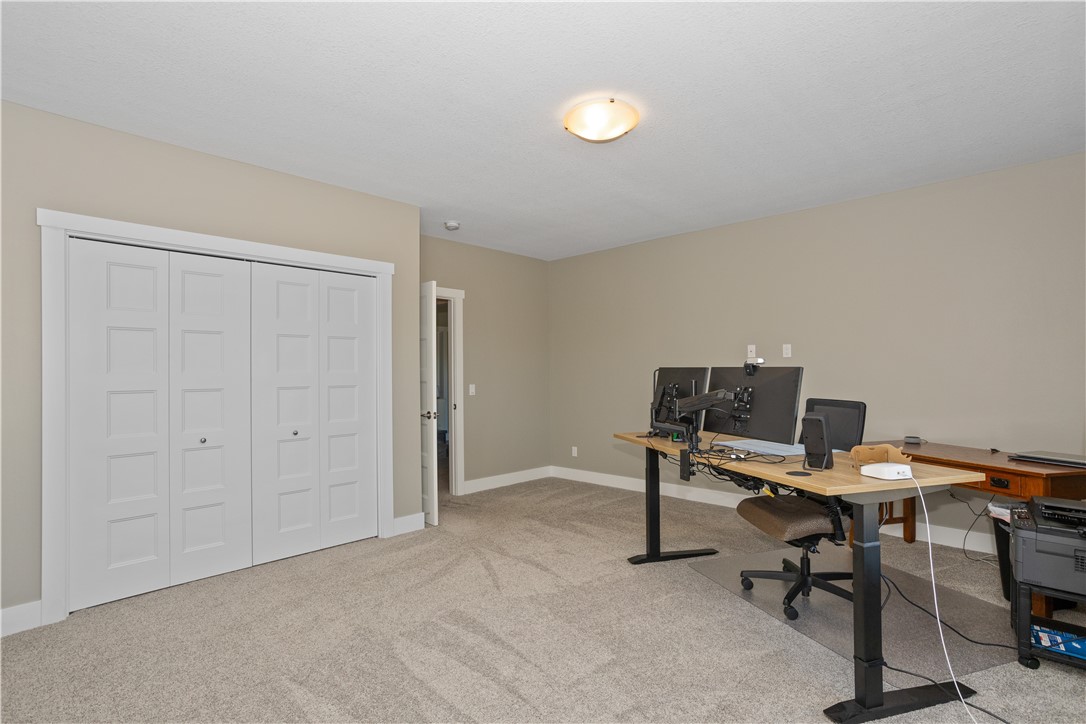 601 NW Somerset Court