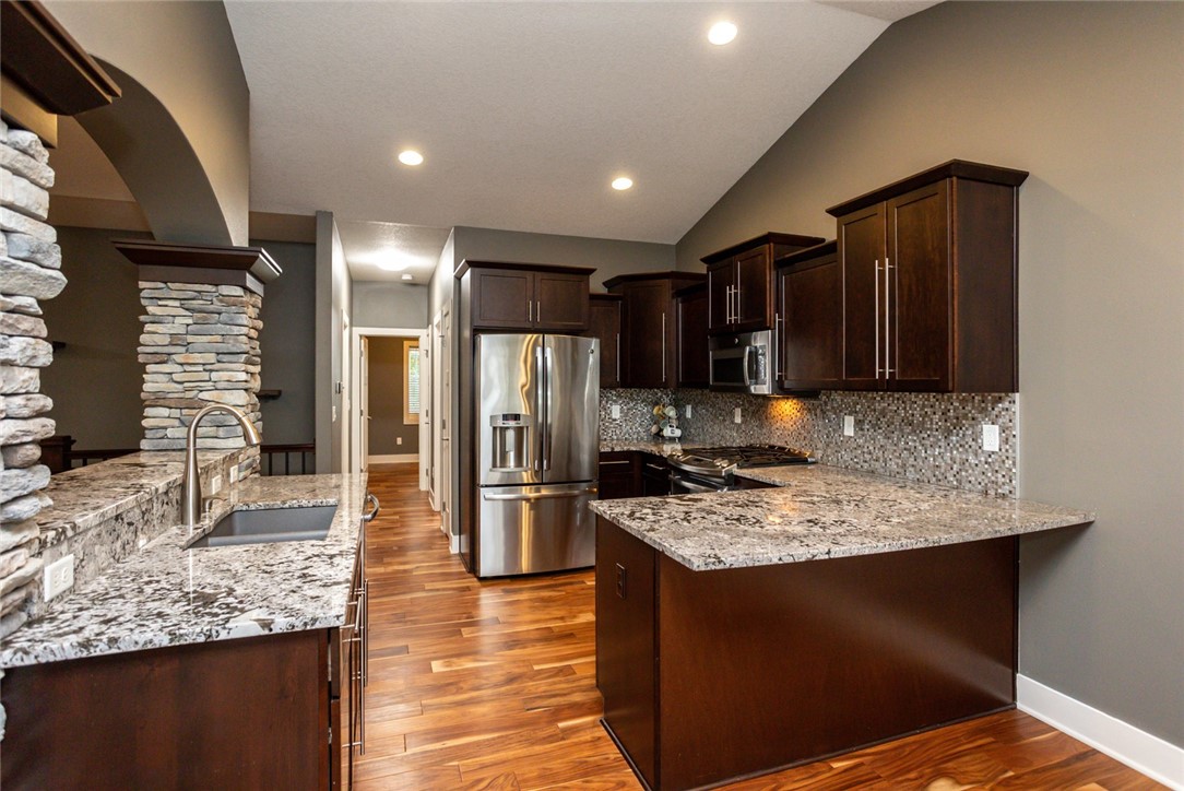 8202 Sky View Circle