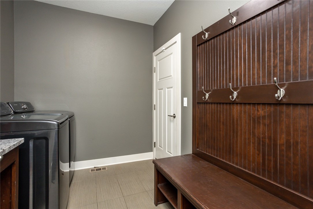 8202 Sky View Circle