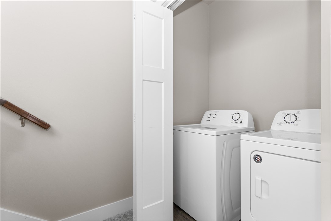 402 NE Whitetail Drive