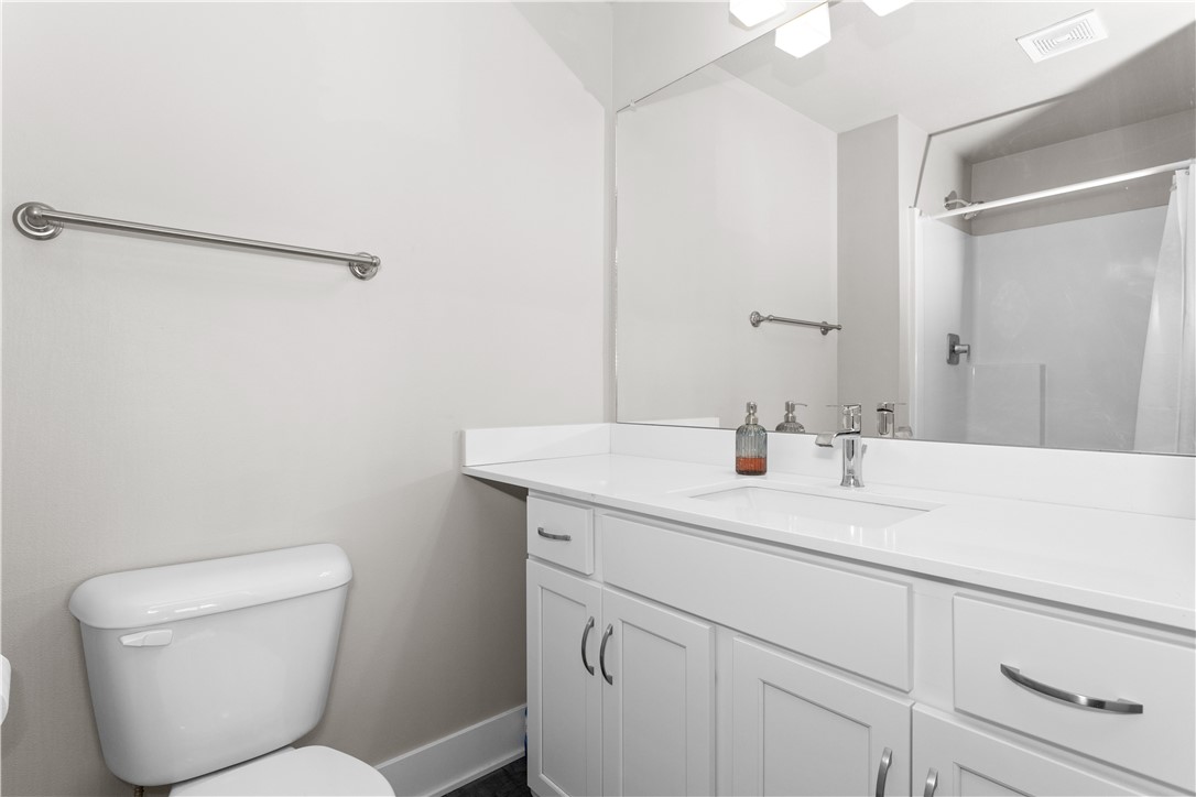 402 NE Whitetail Drive