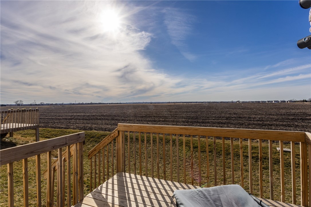 402 NE Whitetail Drive