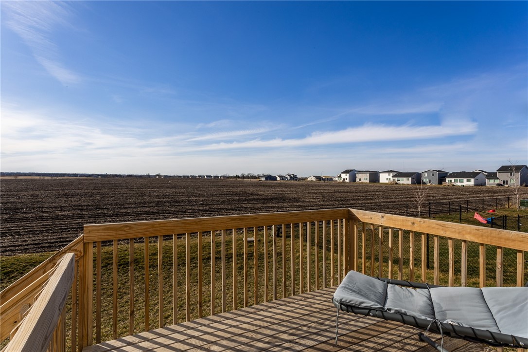 402 NE Whitetail Drive