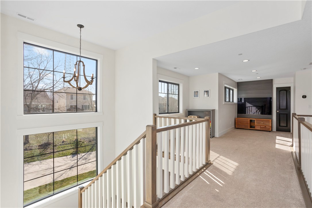 1155 S Kingswood Court